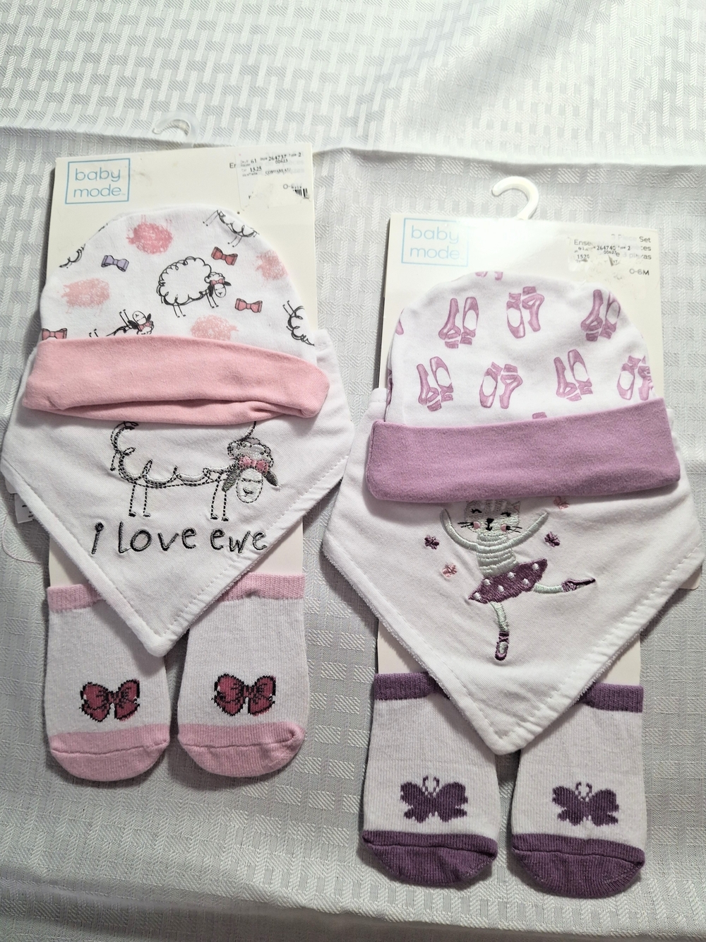 NWT Carter's Baby Mode Hat, Bib & Sock Matching Sets. 0-6 Months Girls